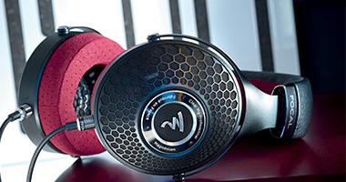 Clear Mg Professional耳机，
面向音乐创作人的卓越耳机